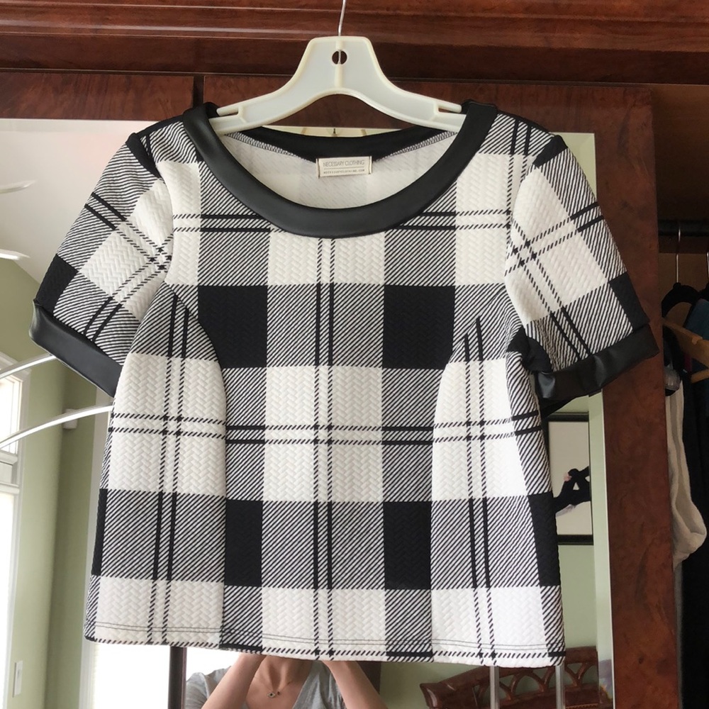 Black & white checkered top